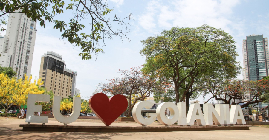 Desfile cívico-militar pelos 92 anos de Goiânia